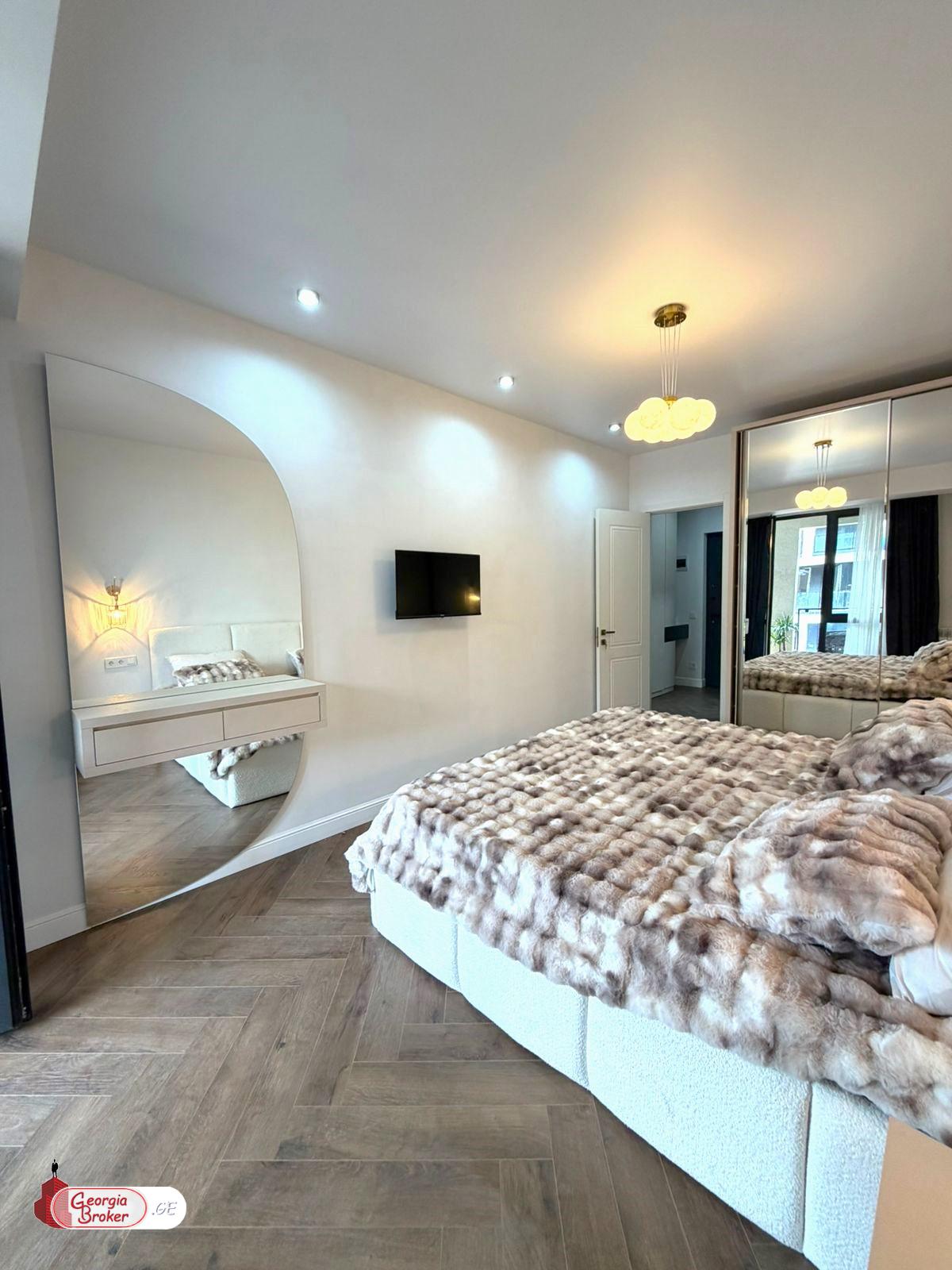 იყიდება ახალი გარემონტებული 2 ოთახიანი ბინა